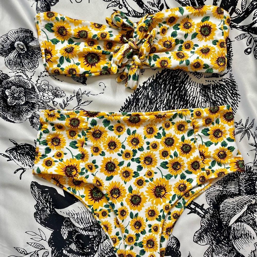 High waisted bikini